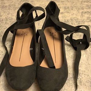 Dark green shoes with straps